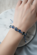 Mavi Kiyanit ve Hematit Doğal Taş Bileklik – İpli Merdiven Kapama, Unisex Tasarım